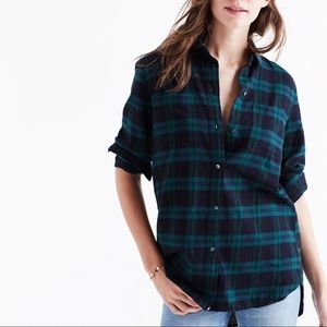 Madewell Classic Ex-Boyfriend Shirt in Dark Plaid